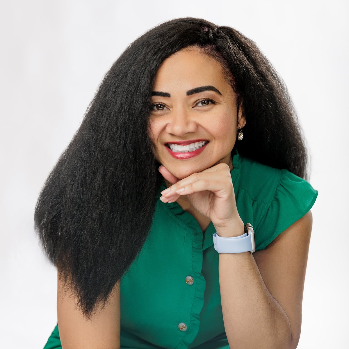 Headshot of Dr Angela Burke