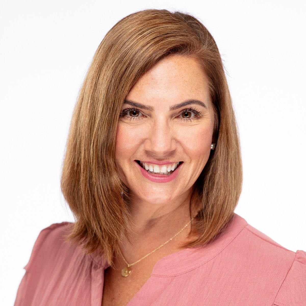 Headshot of Emily Mostovoy-Luna